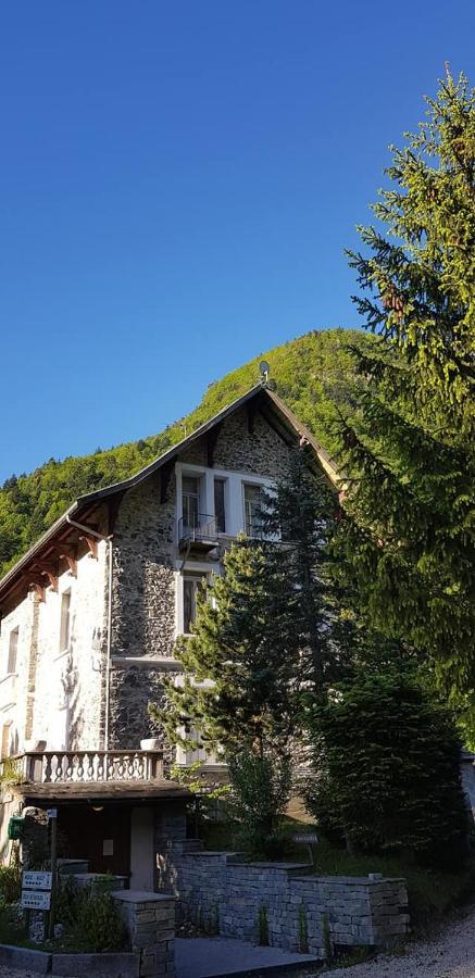 Hotel Camping le Rochetaillée à Grandes Sables Extérieur photo